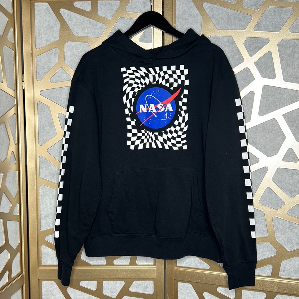 - NASA Sweatshirt‎ Hoodie Black Mad Engine